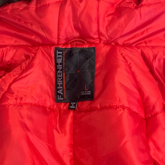🎉SOLD🎉Fahrenheit Large Red Expedition Coat - Picture 8 of 8